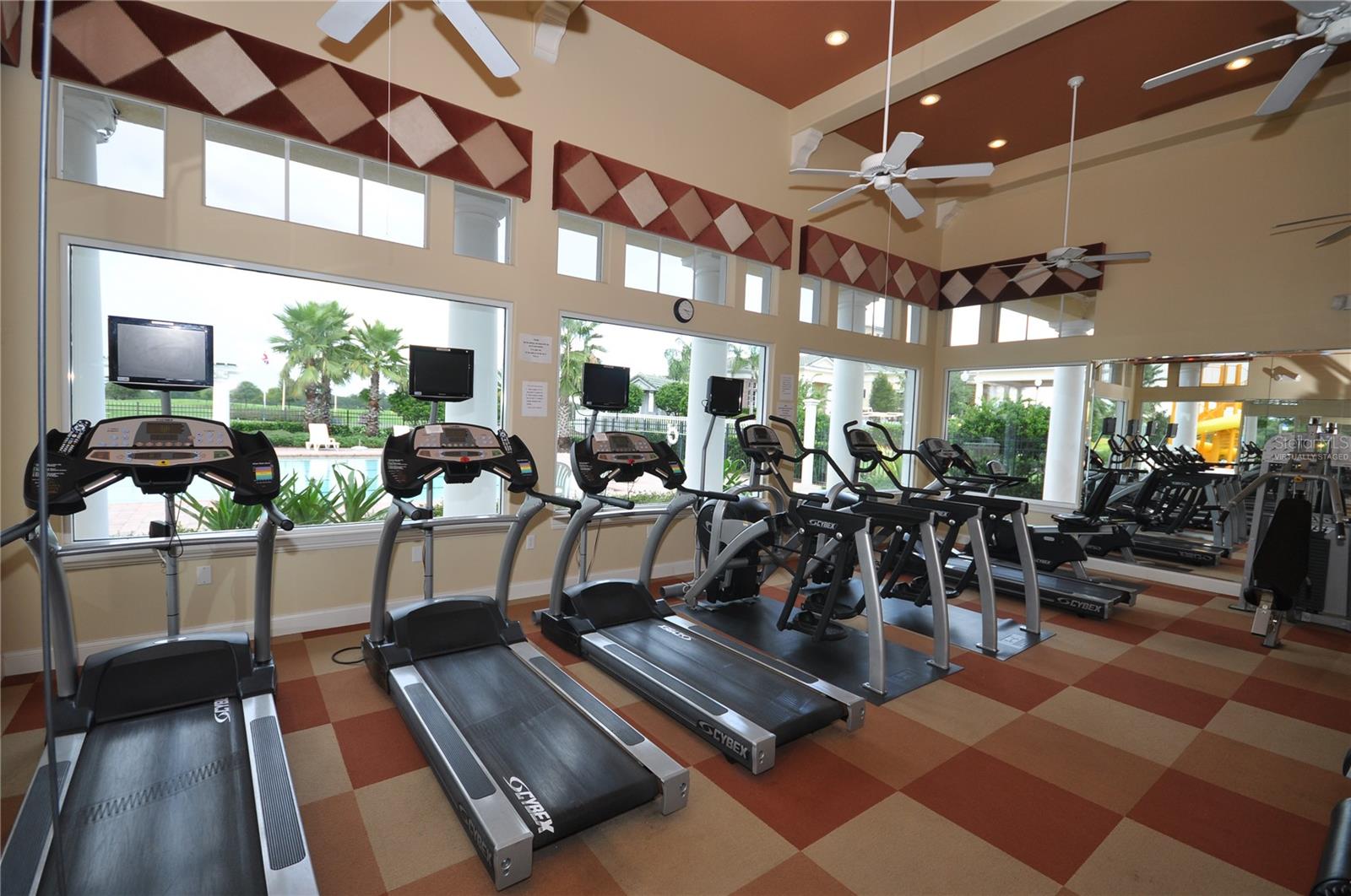 Image 22 of 37 For 5543 Lewisham Drive