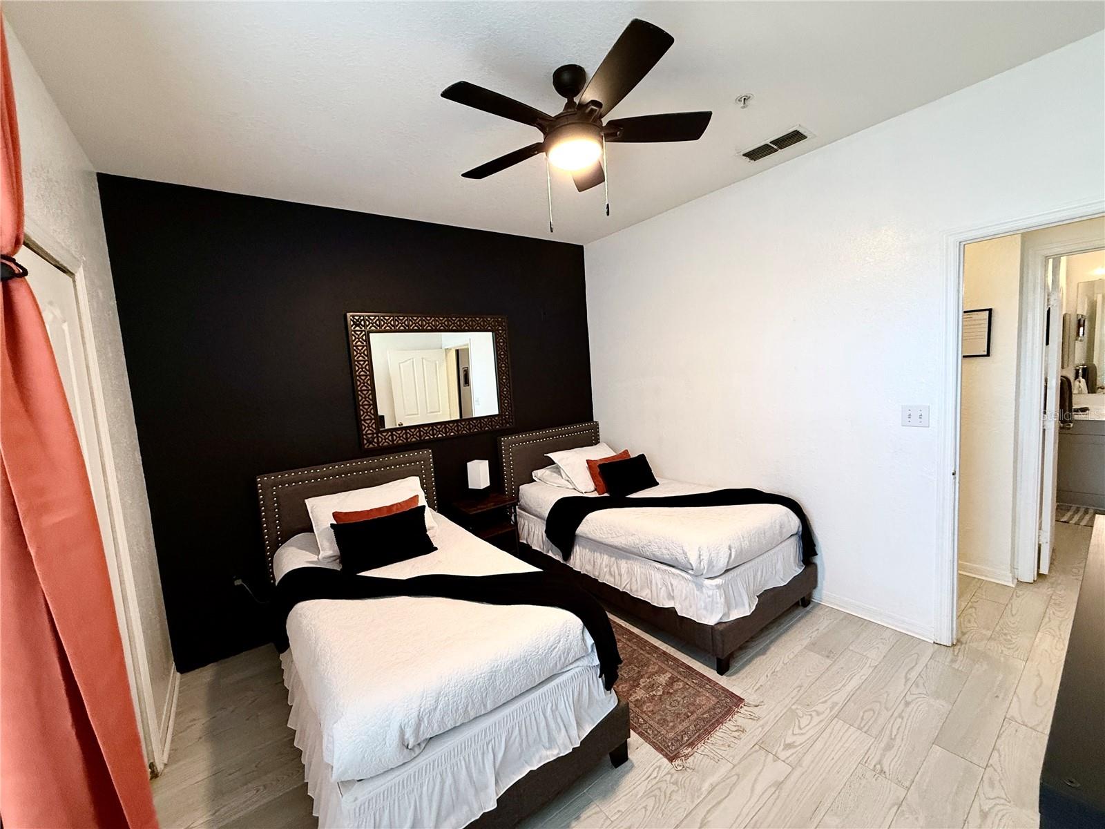 Image 20 of 40 For 8824 Dunes Court 103