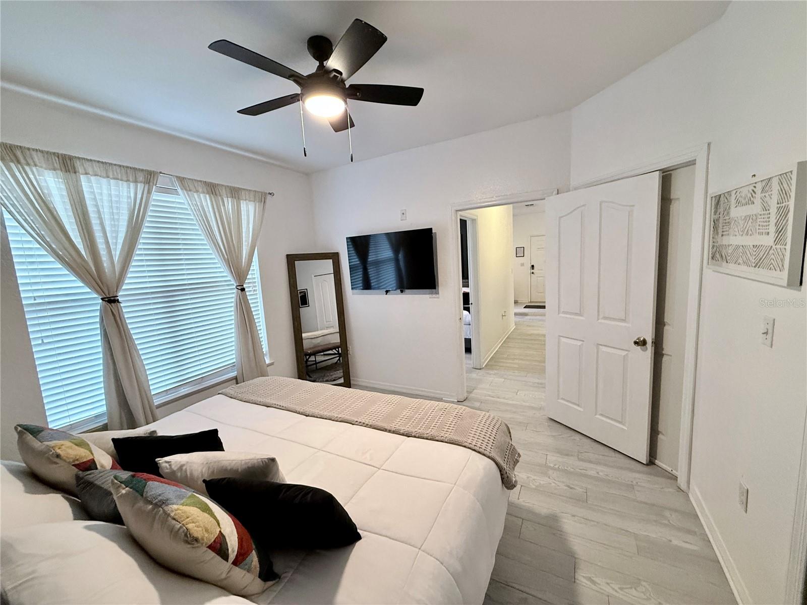 Image 23 of 40 For 8824 Dunes Court 103