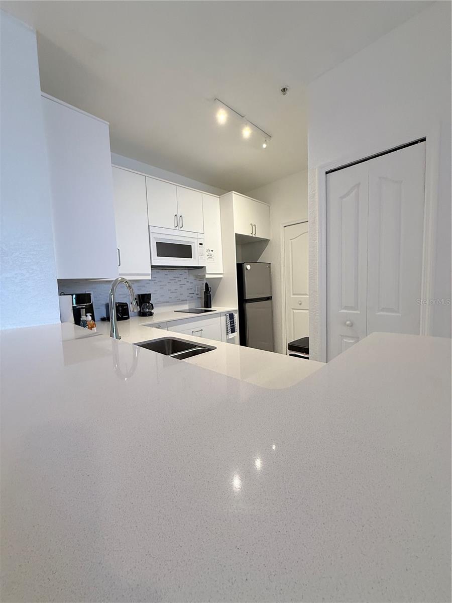 Image 31 of 40 For 8824 Dunes Court 103