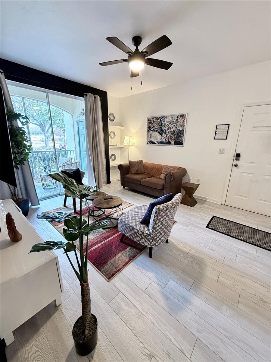 Image 6 of 40 For 8824 Dunes Court 103