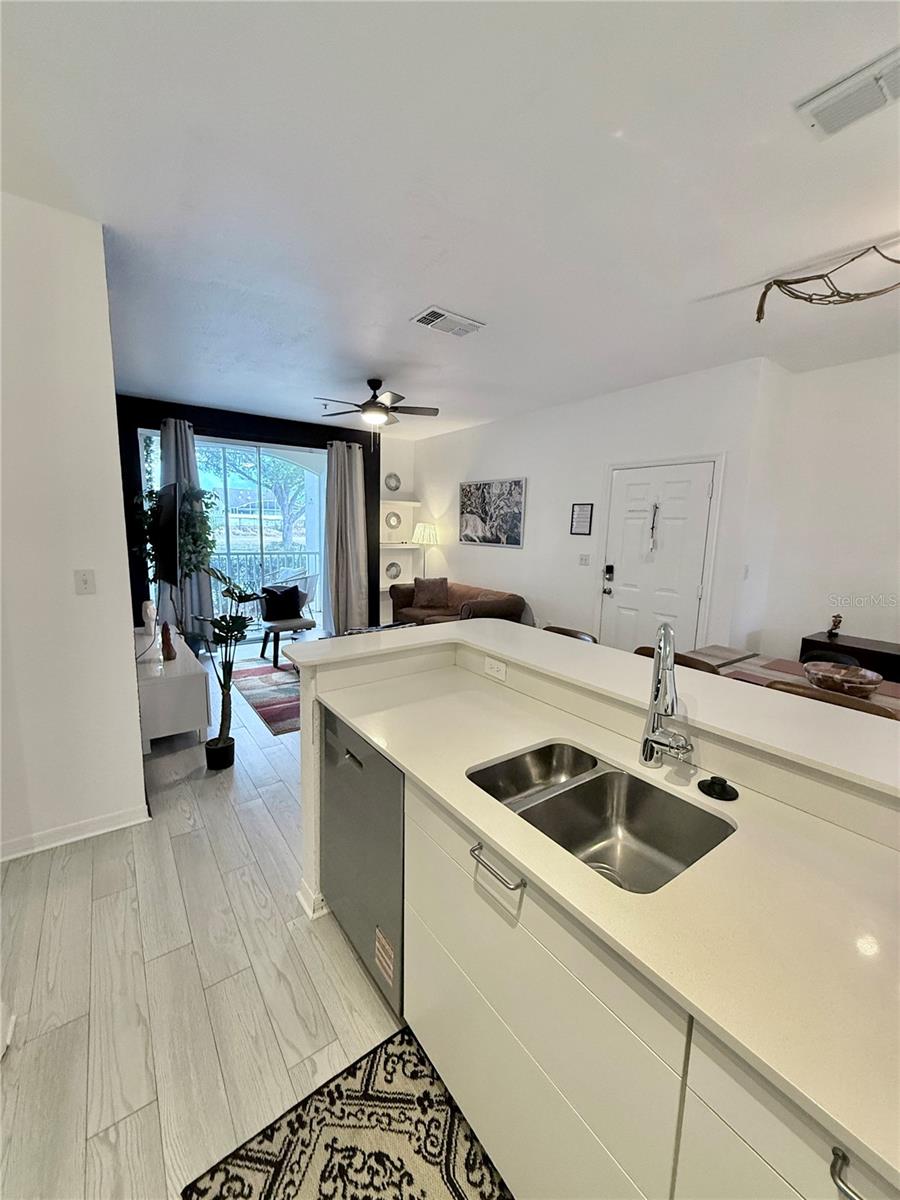 Image 9 of 40 For 8824 Dunes Court 103