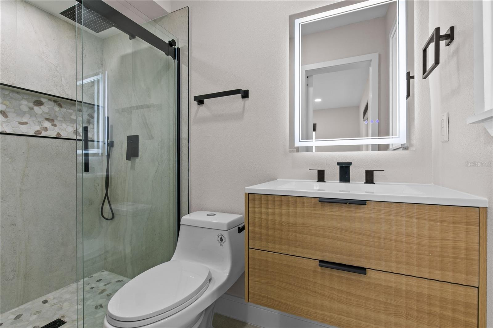 Image 17 of 32 For 3267 Peninsula Drive