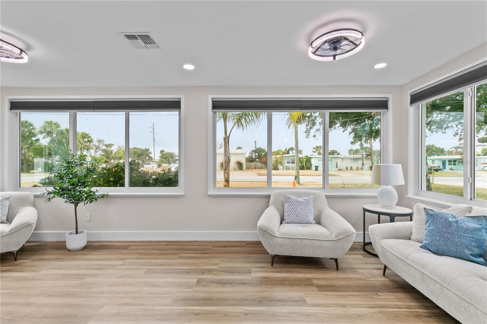 Image 4 of 32 For 3267 Peninsula Drive