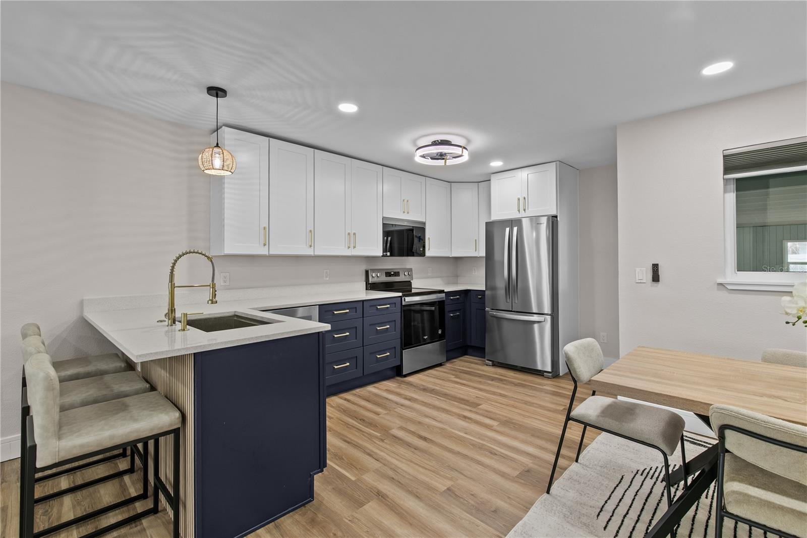 Image 7 of 32 For 3267 Peninsula Drive