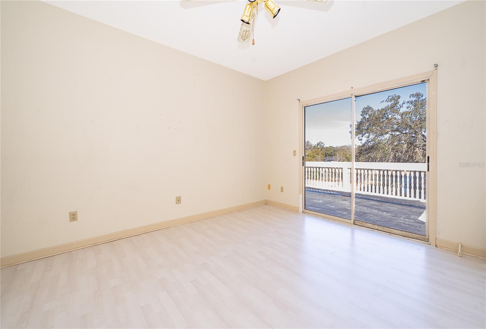 Image 15 of 49 For 1813 Hidden Pine Lane