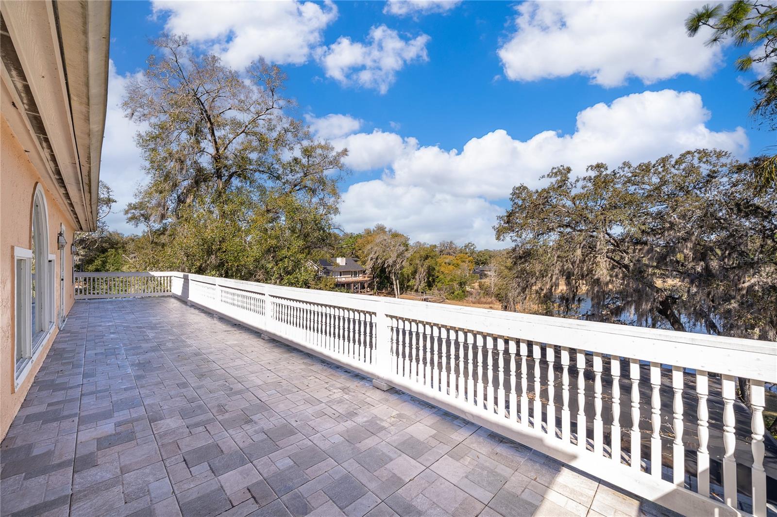 Image 16 of 49 For 1813 Hidden Pine Lane