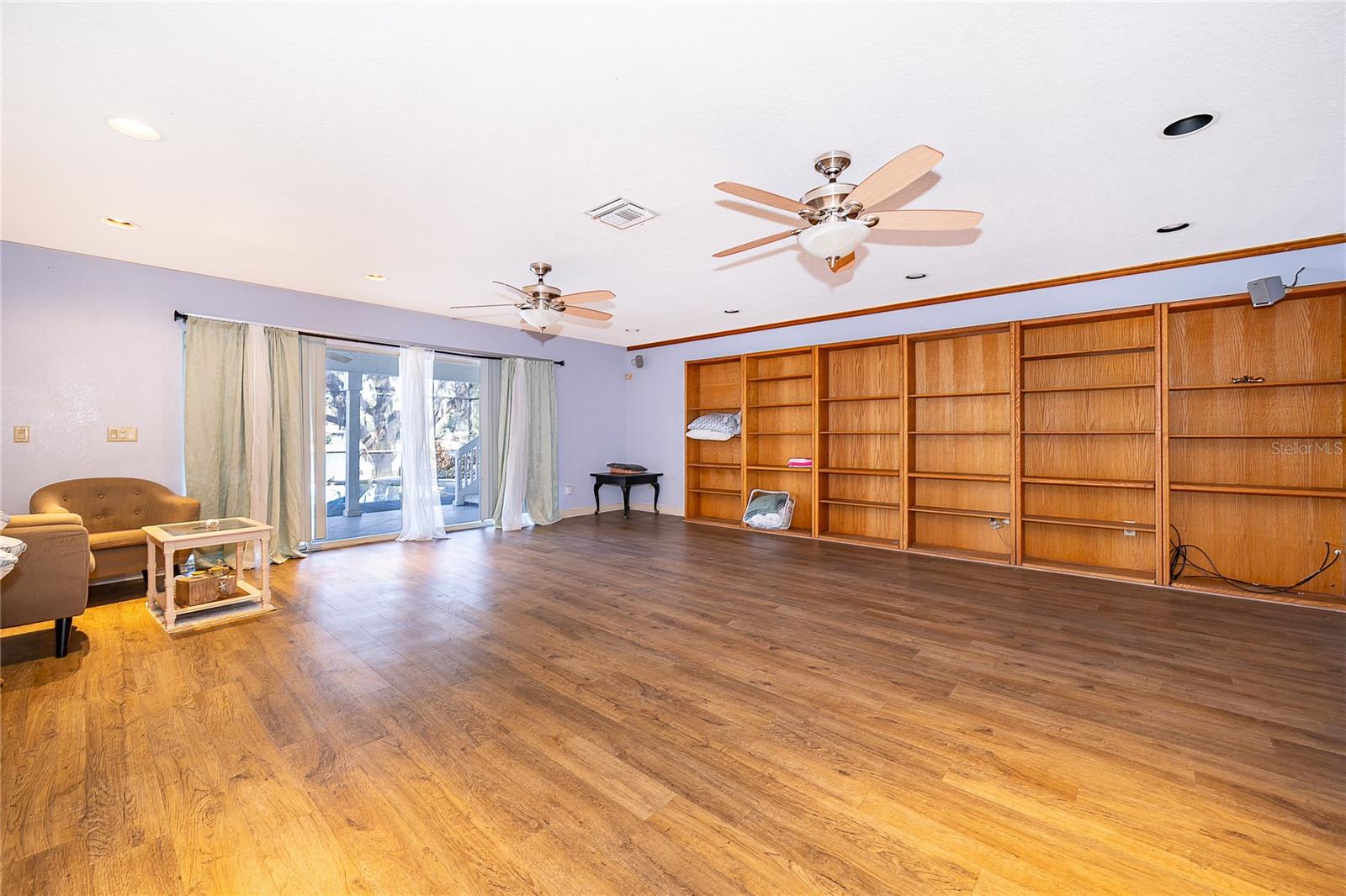 Image 22 of 49 For 1813 Hidden Pine Lane