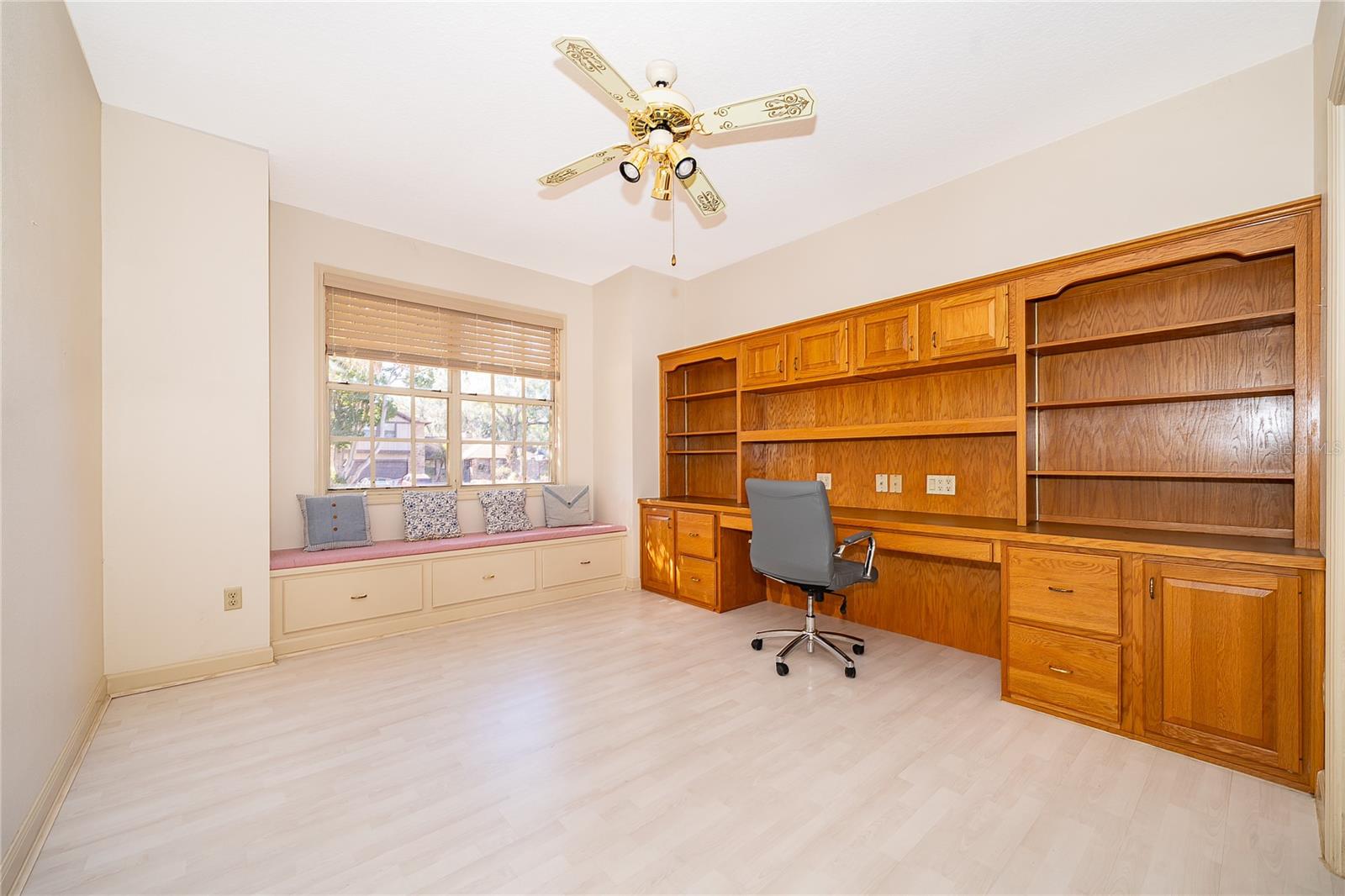 Image 26 of 49 For 1813 Hidden Pine Lane