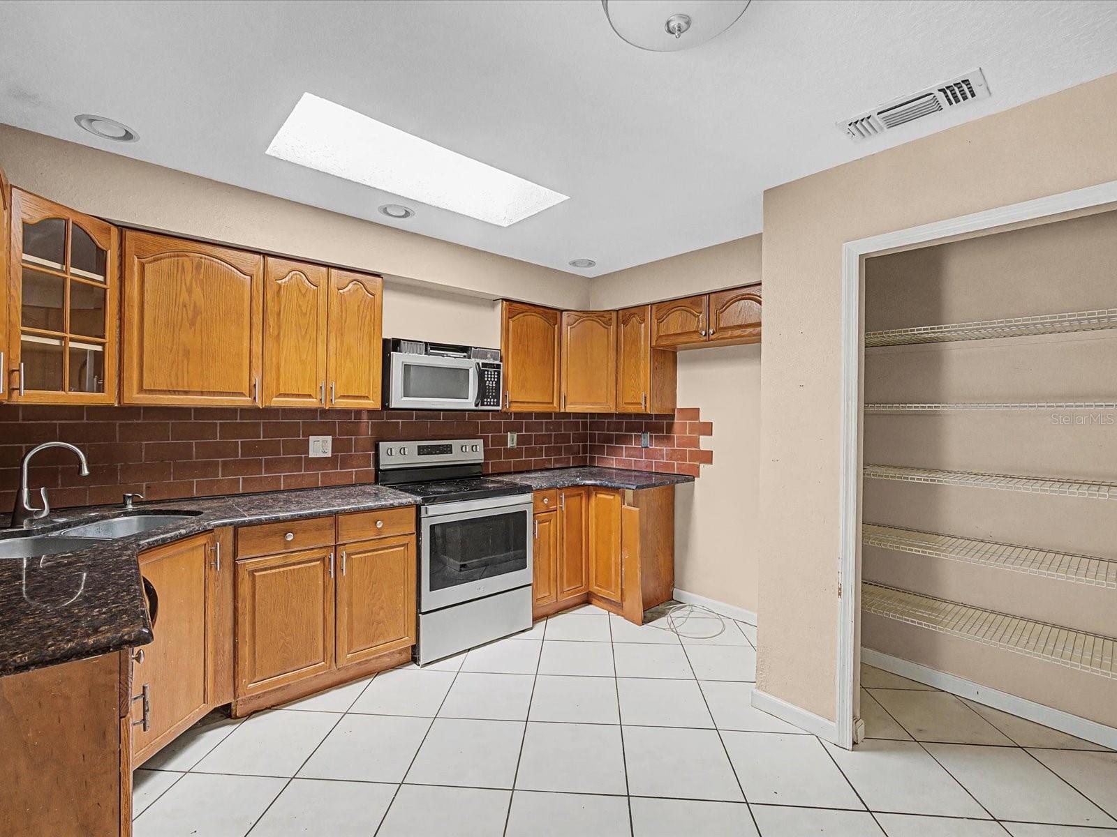 Image 10 of 34 For 3431 Hunt Lane