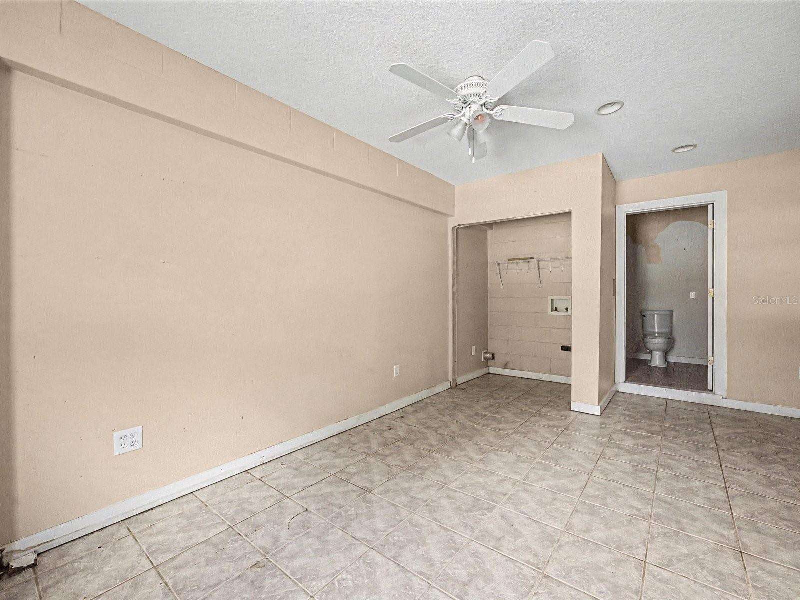 Image 22 of 34 For 3431 Hunt Lane