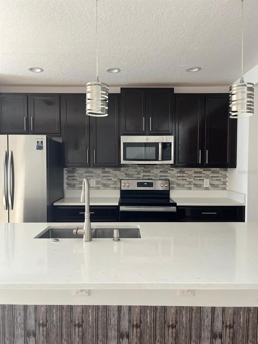 Image 14 of 19 For 350 Annabelle Way