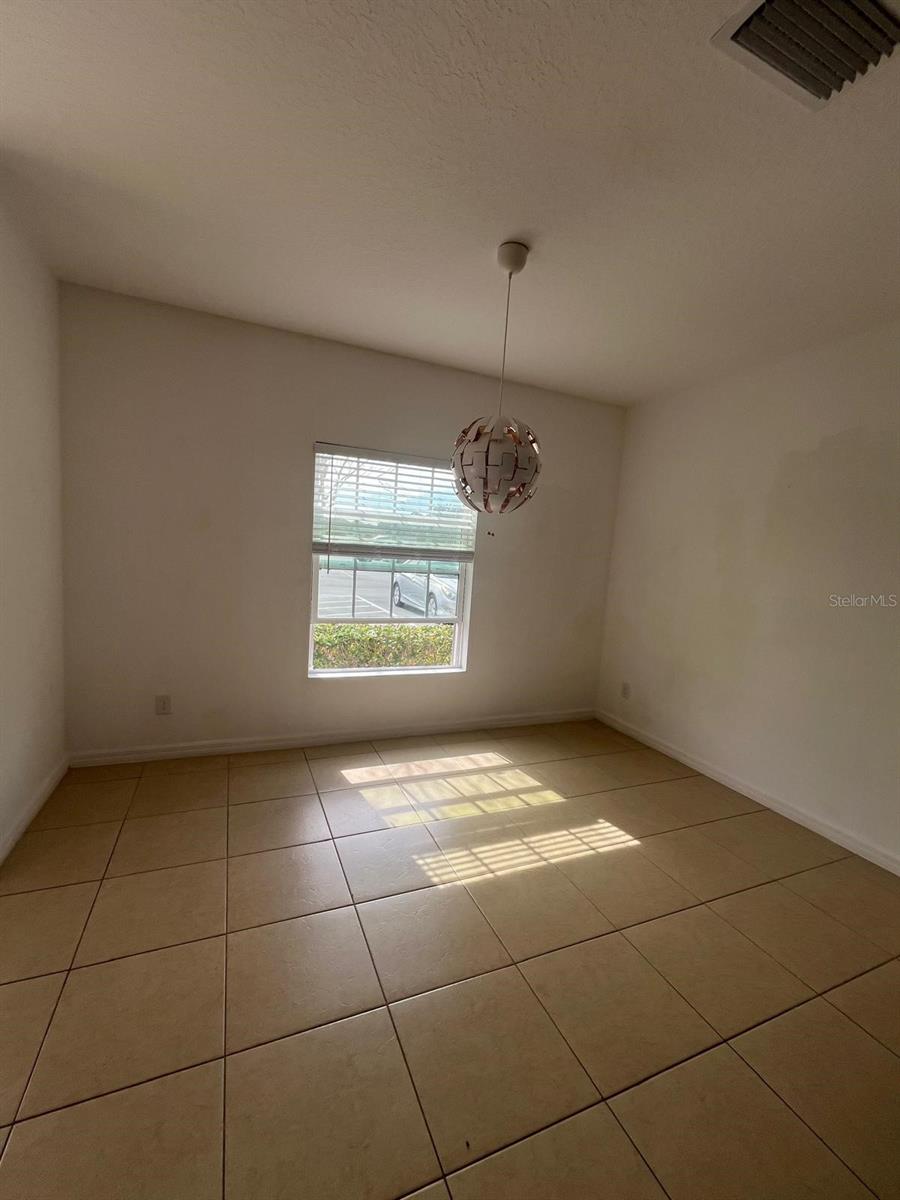 Image 4 of 19 For 350 Annabelle Way