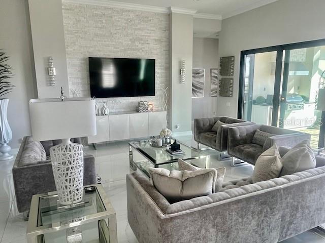 Image 31 of 53 For 360 Caladium Avenue