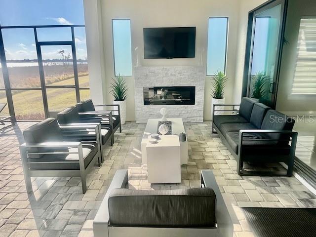 Image 40 of 53 For 360 Caladium Avenue