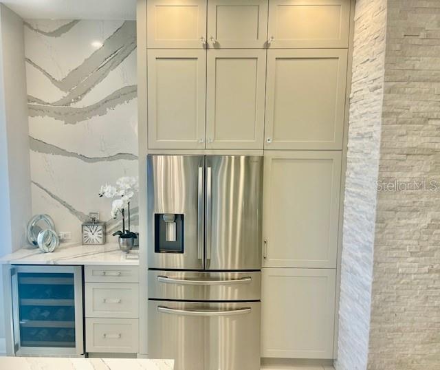 Image 7 of 53 For 360 Caladium Avenue