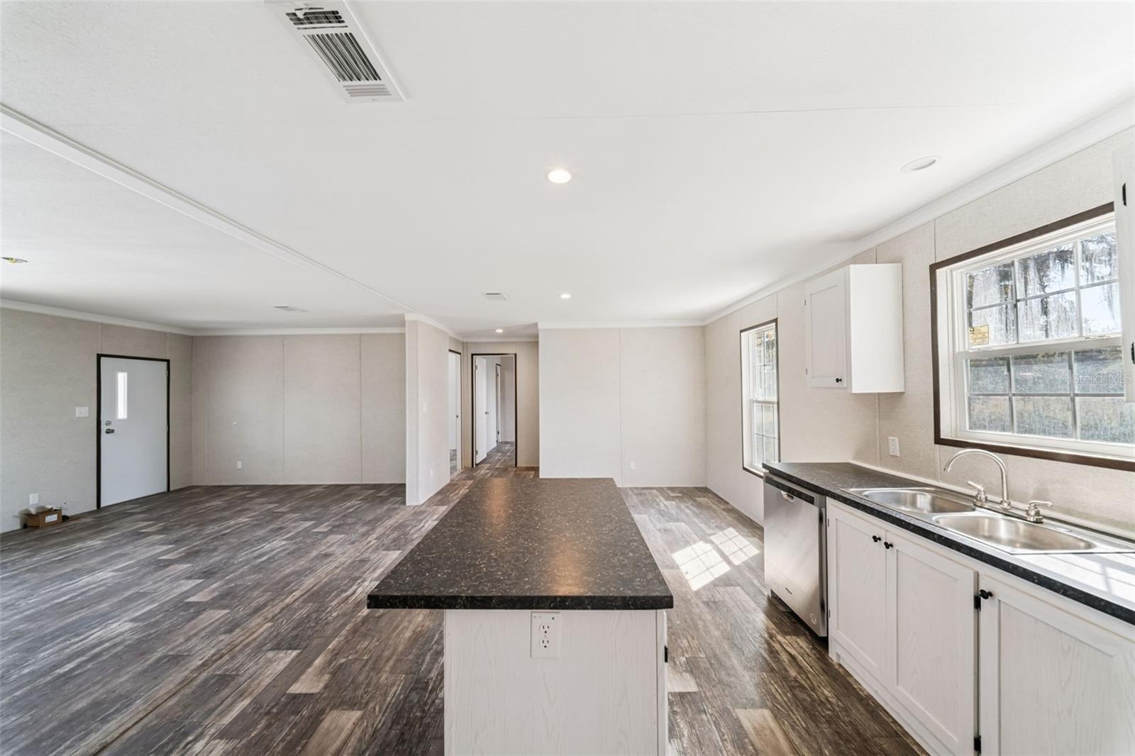 Image 10 of 22 For 18630 Old Cheney Highway