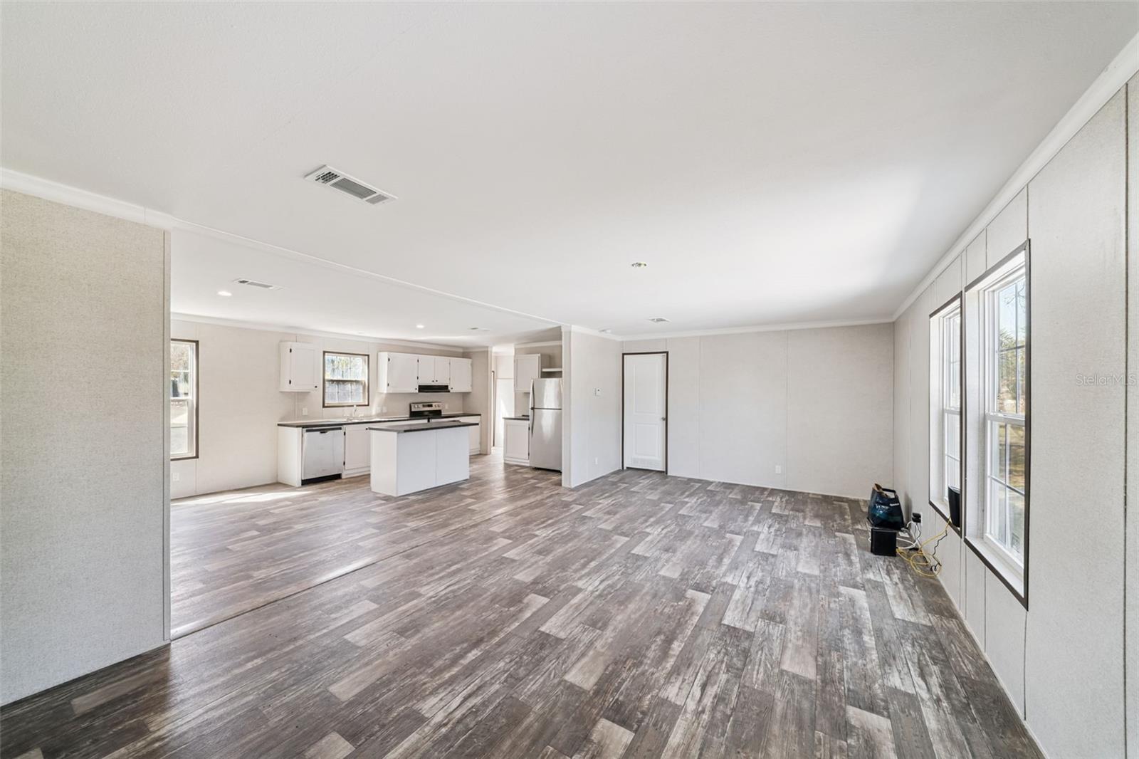 Image 8 of 22 For 18630 Old Cheney Highway