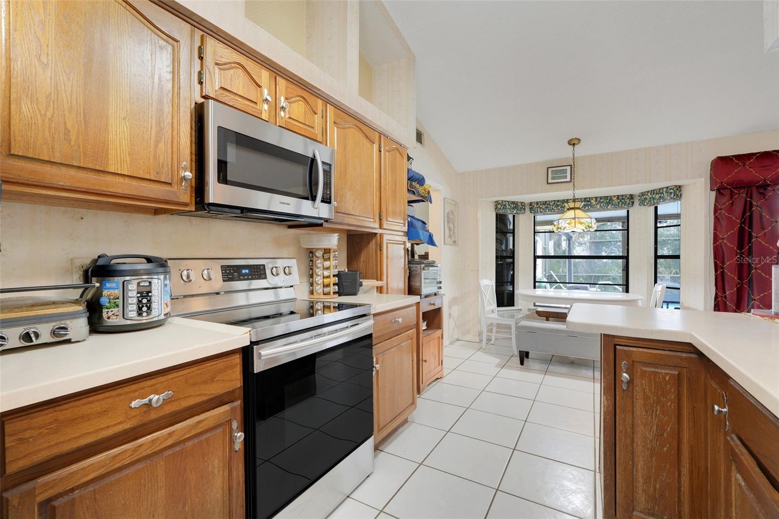 Image 13 of 46 For 6219 Merridith Erin Lane