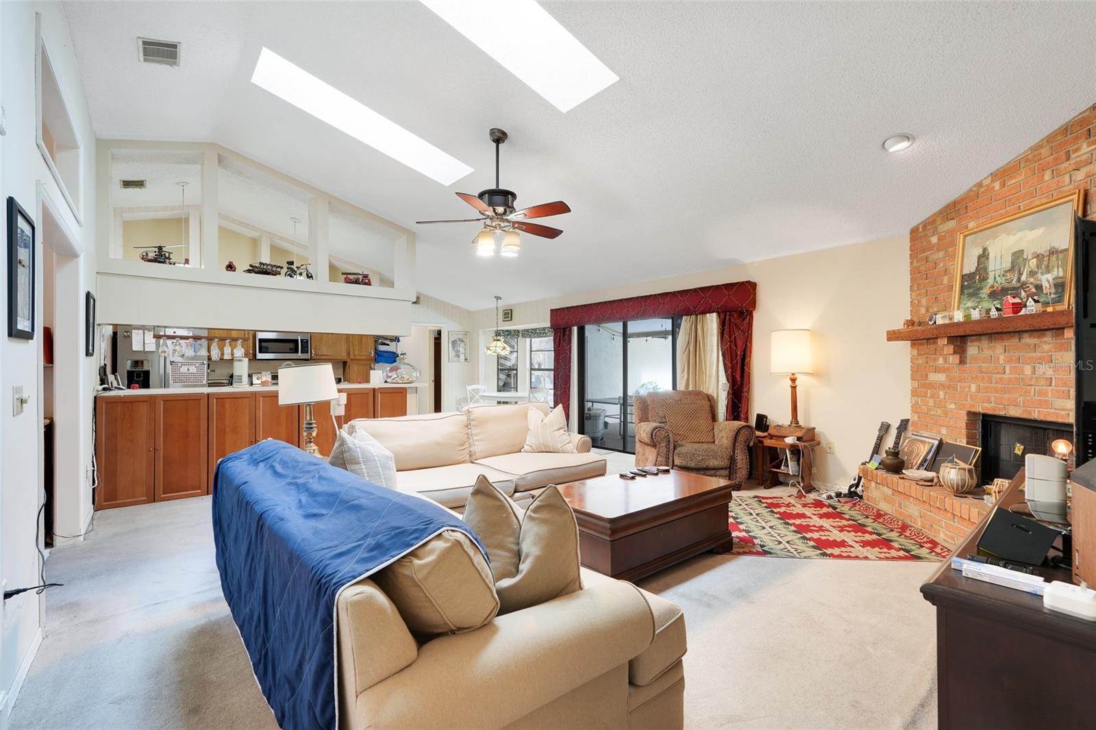 Image 18 of 46 For 6219 Merridith Erin Lane