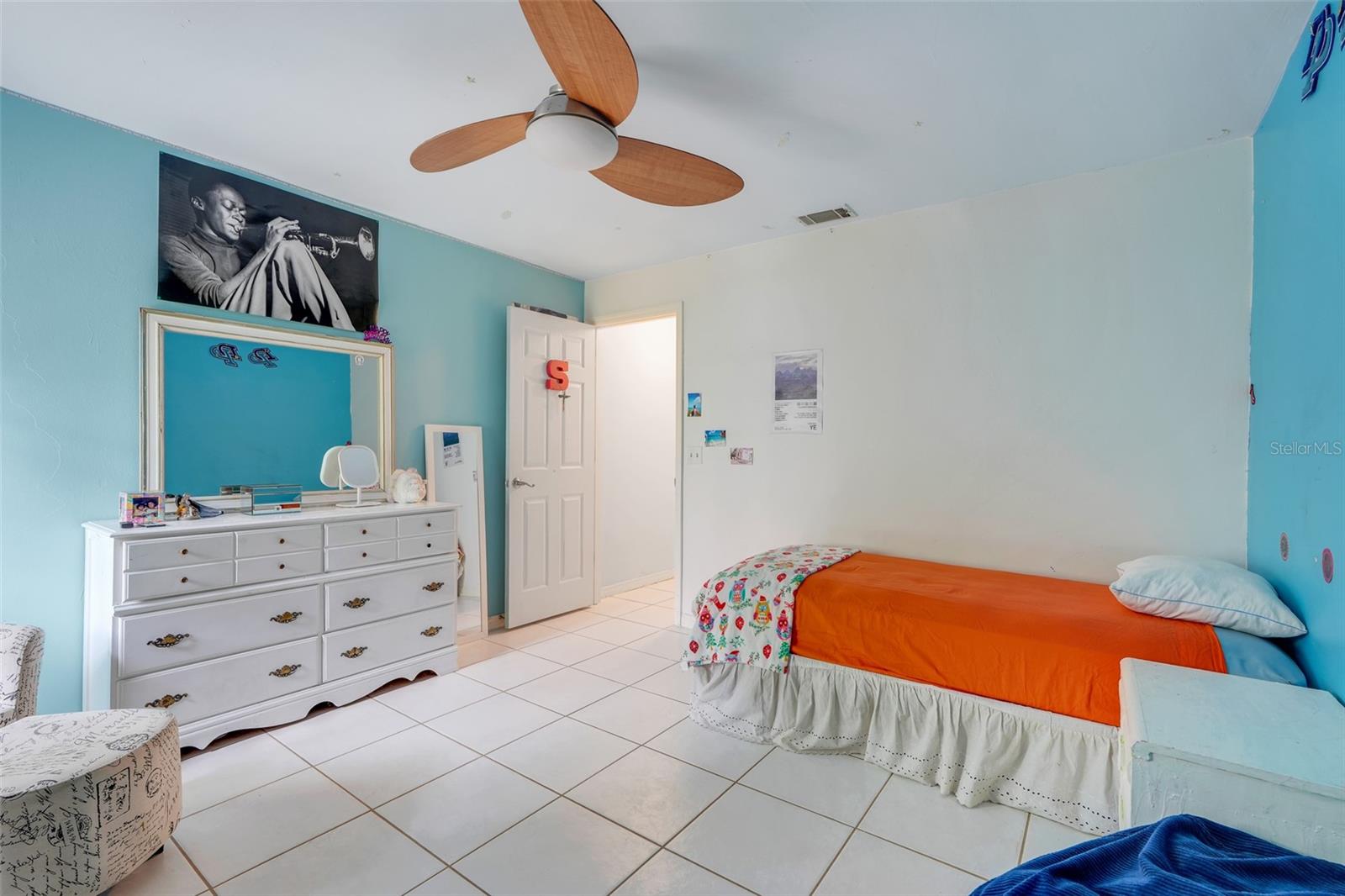 Image 25 of 46 For 6219 Merridith Erin Lane