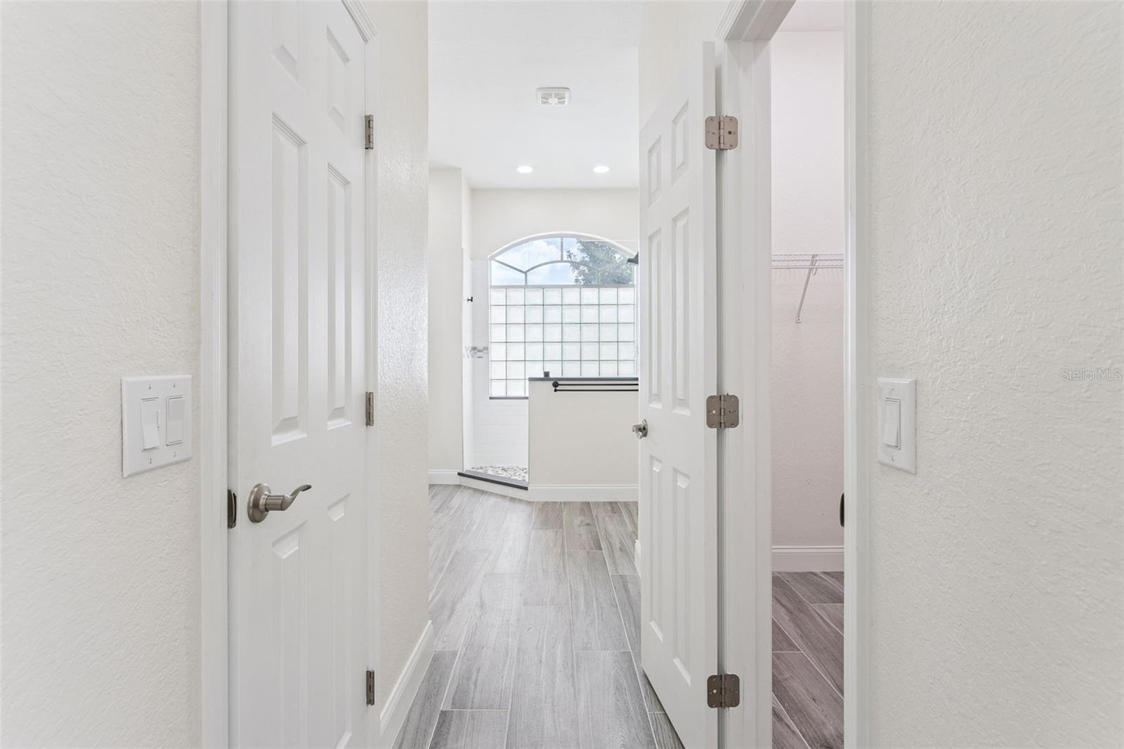 Image 23 of 51 For 6410 Bendelow Drive