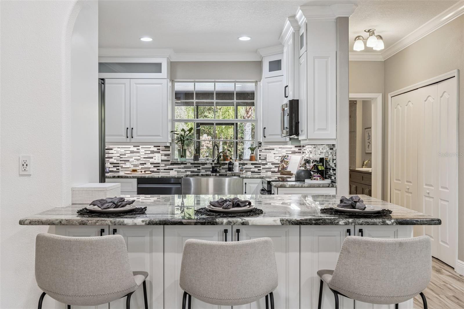 Listing photo id 13 for 1545 Covered Bridge Drive