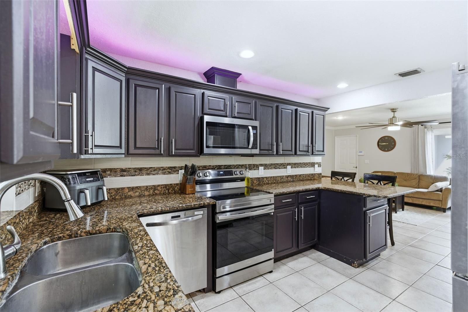 Image 15 of 34 For 602 Mockingbird Lane