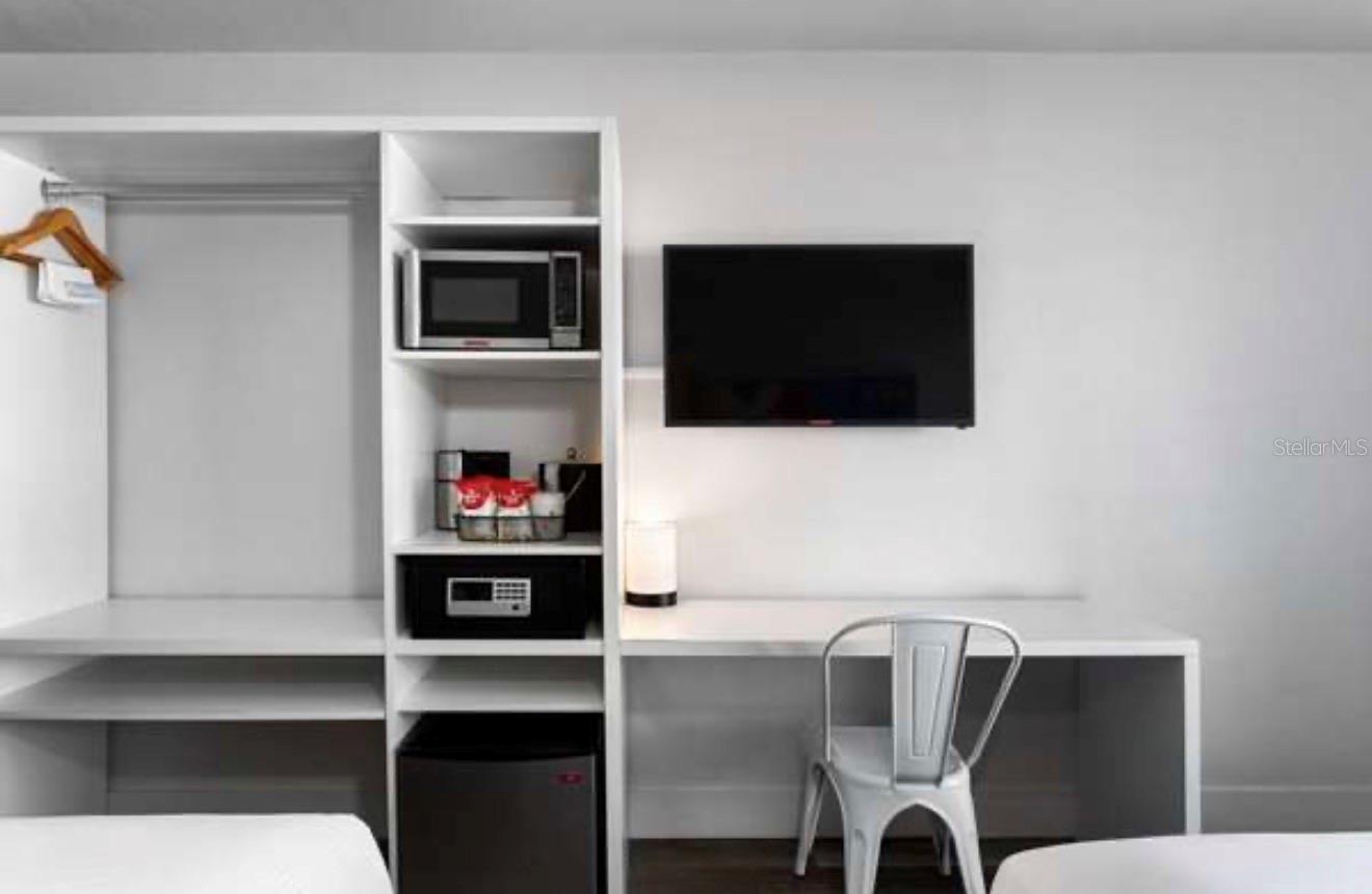 Image 5 of 5 For 2930 Polynesian Isle Boulevard 223