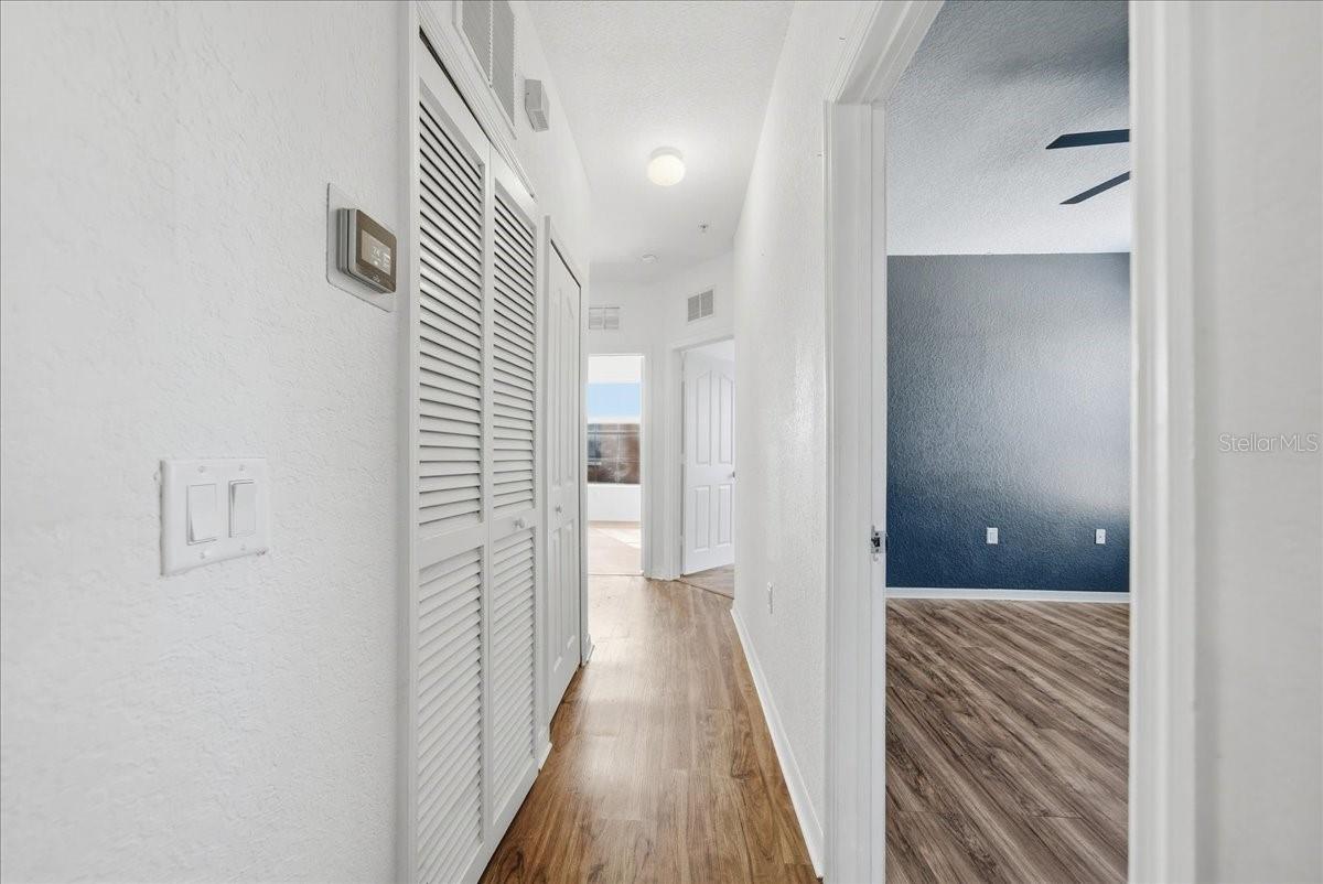 Image 16 of 29 For 6141 Metrowest Boulevard 207