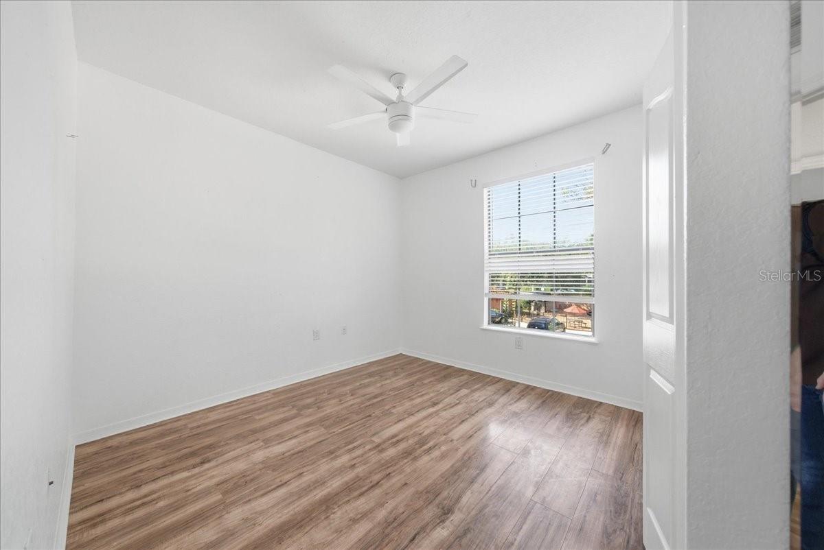 Image 18 of 29 For 6141 Metrowest Boulevard 207