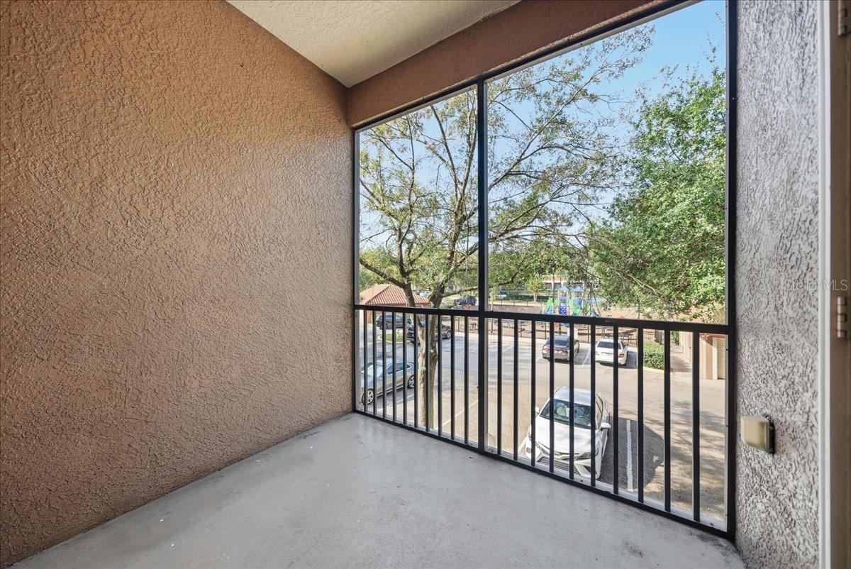 Image 21 of 29 For 6141 Metrowest Boulevard 207