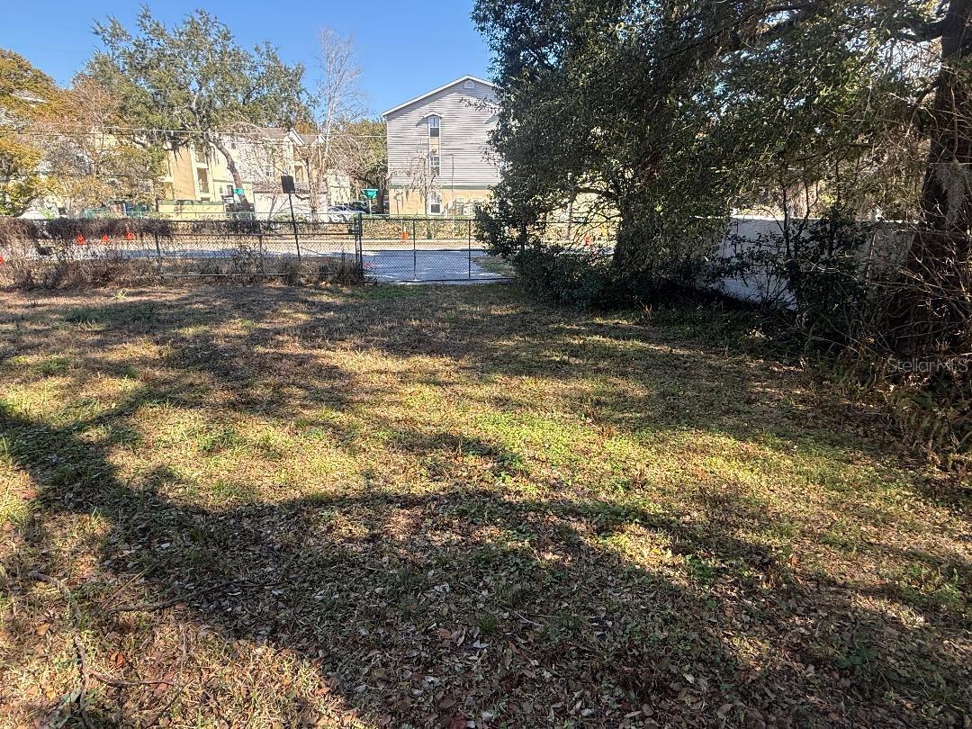 Image 18 of 25 For 7700 Bates Road