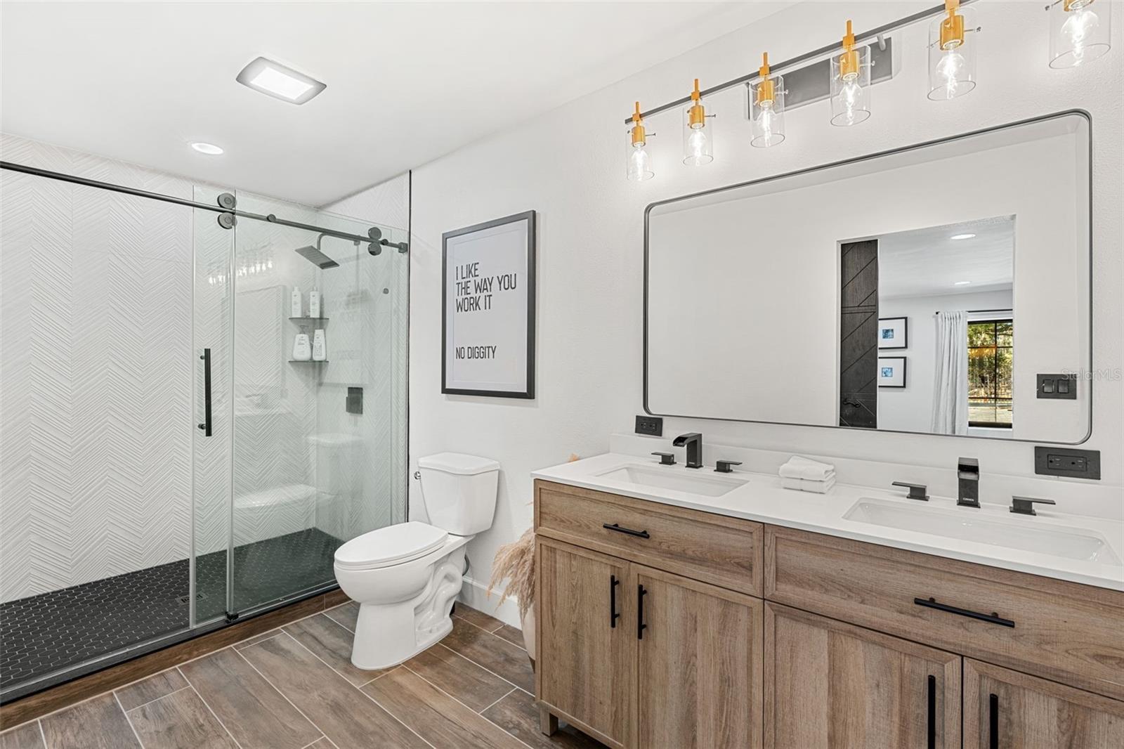 Image 22 of 48 For 17224 Old Country Lane