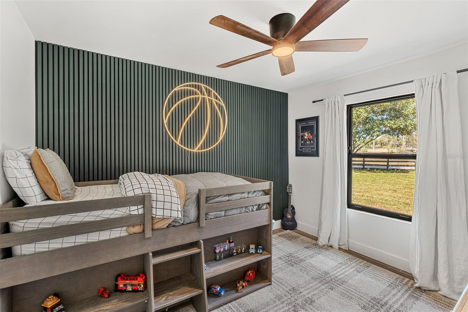 Image 25 of 48 For 17224 Old Country Lane