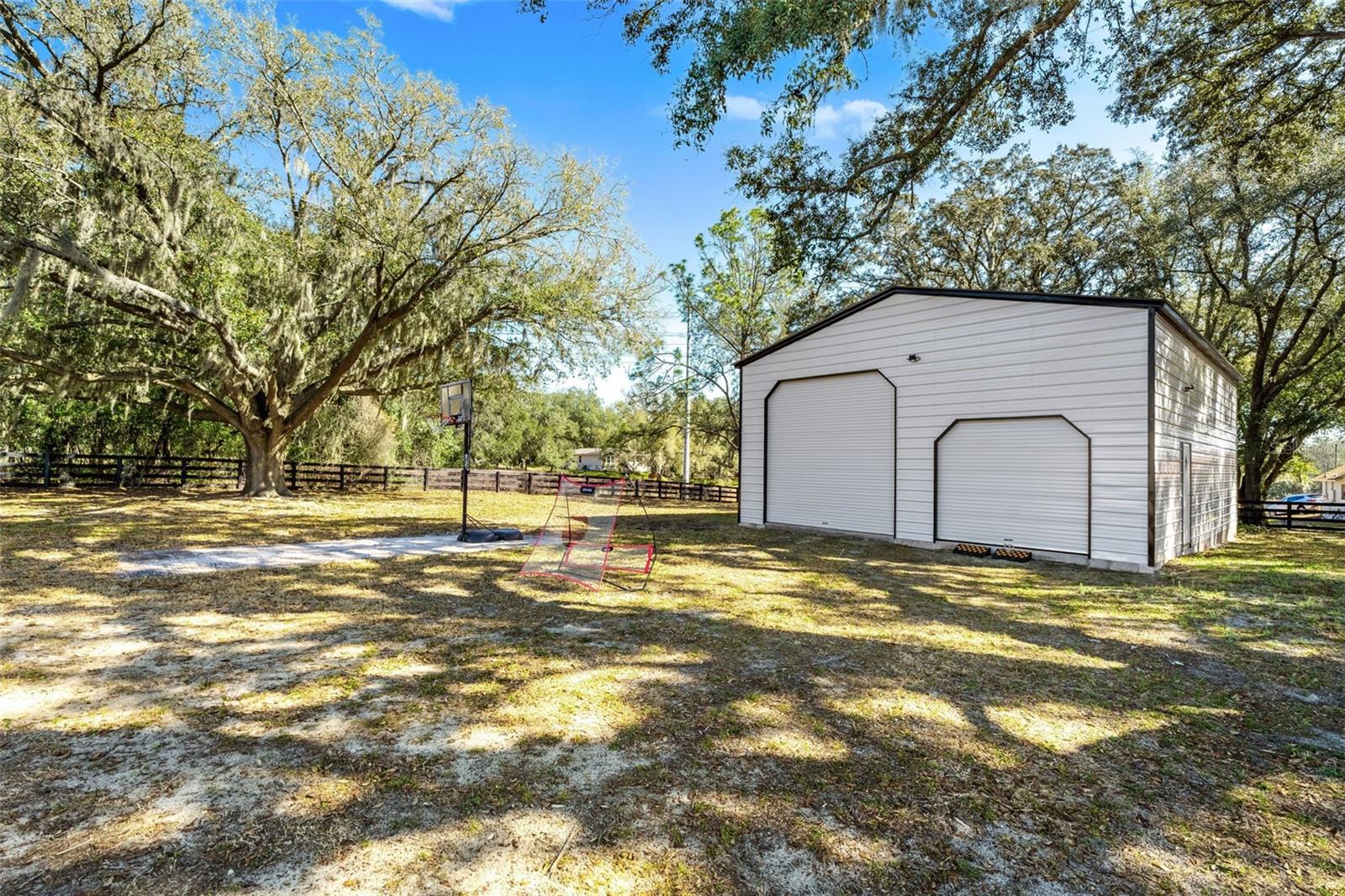 Image 42 of 48 For 17224 Old Country Lane