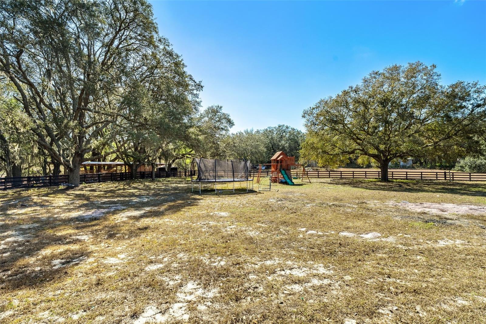 Image 44 of 48 For 17224 Old Country Lane