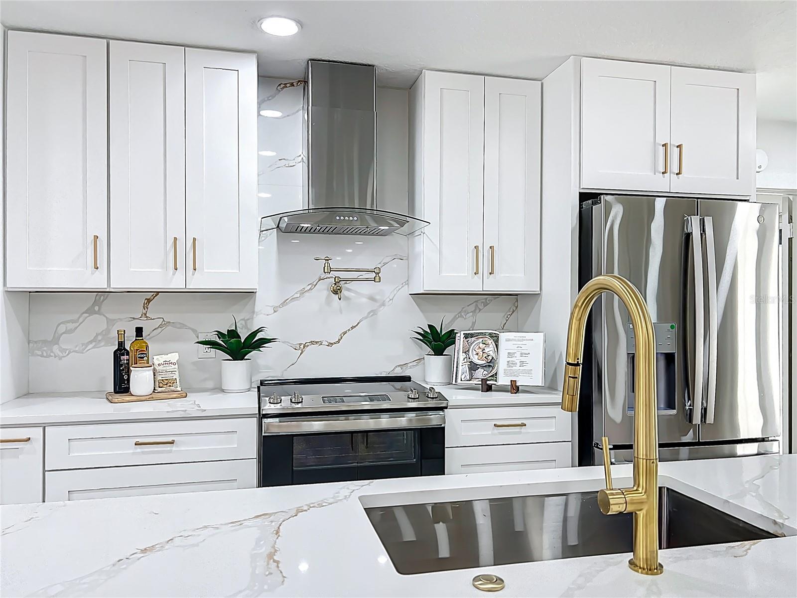 Image 27 of 94 For 351 White Oak Circle