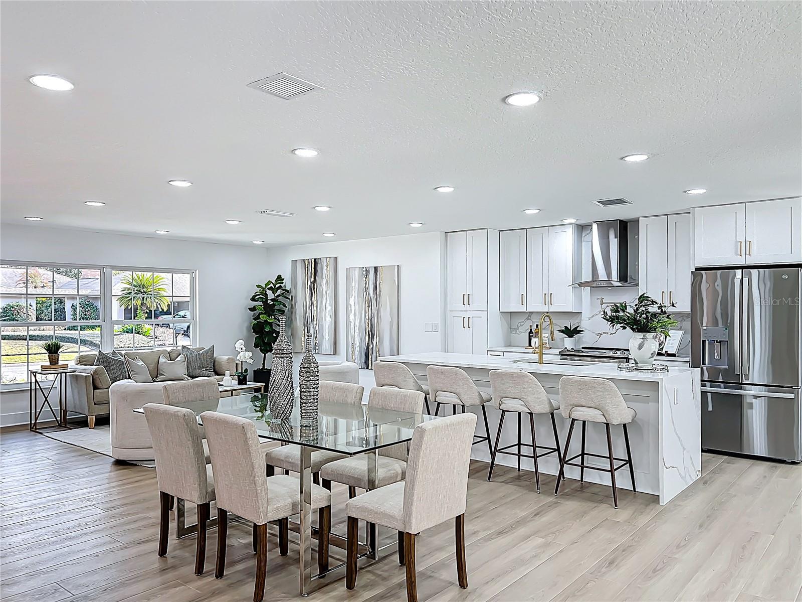 Image 30 of 94 For 351 White Oak Circle