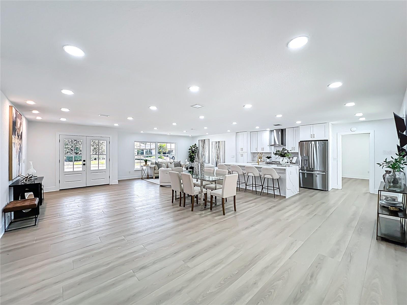 Image 32 of 94 For 351 White Oak Circle