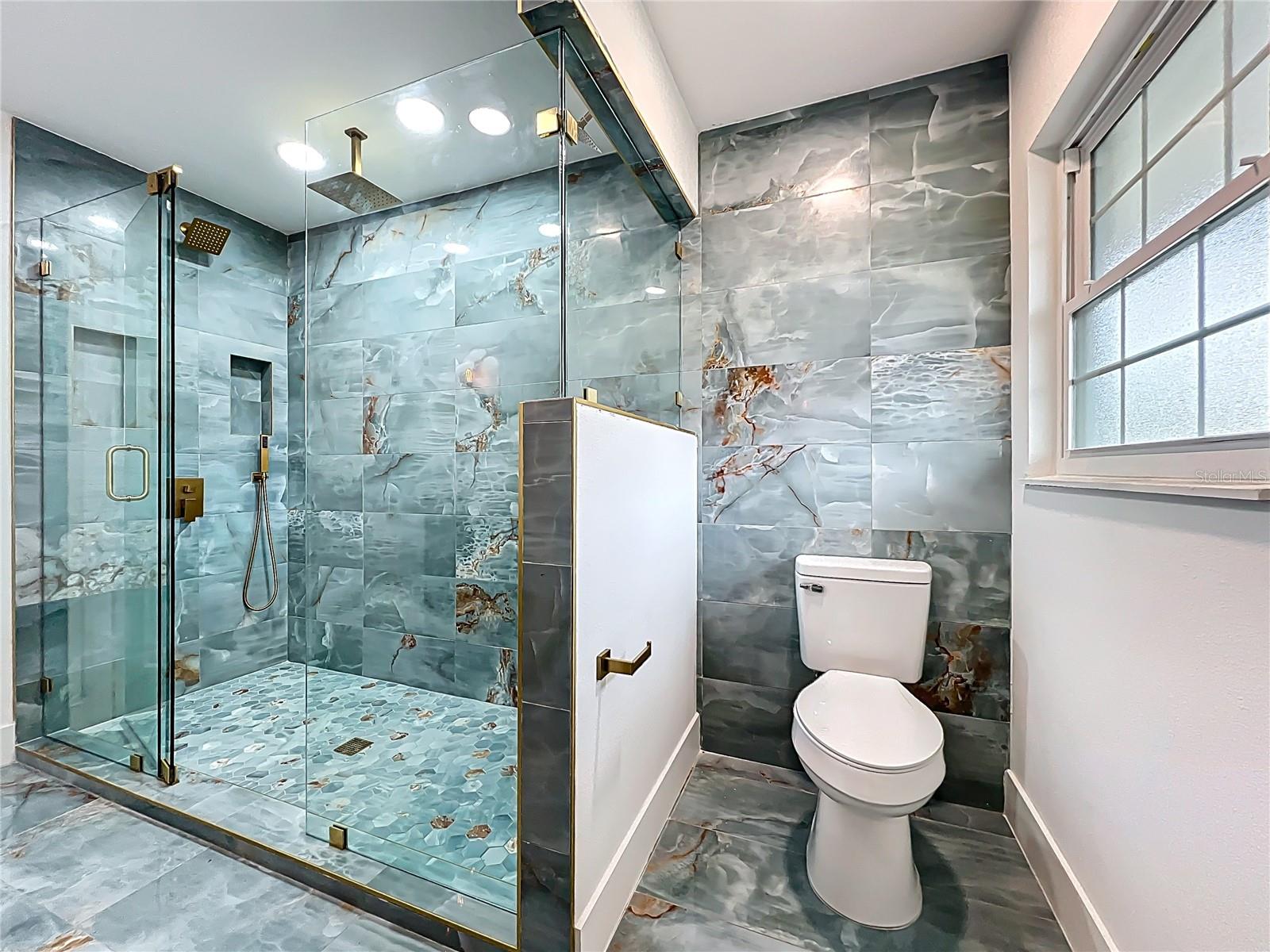 Image 57 of 94 For 351 White Oak Circle