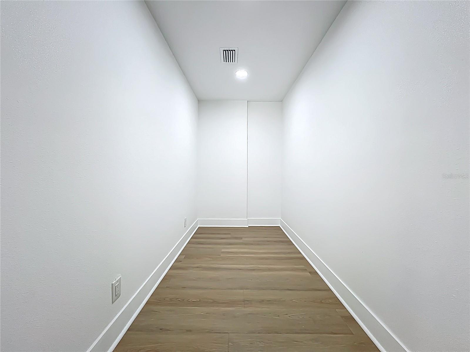 Image 60 of 94 For 351 White Oak Circle