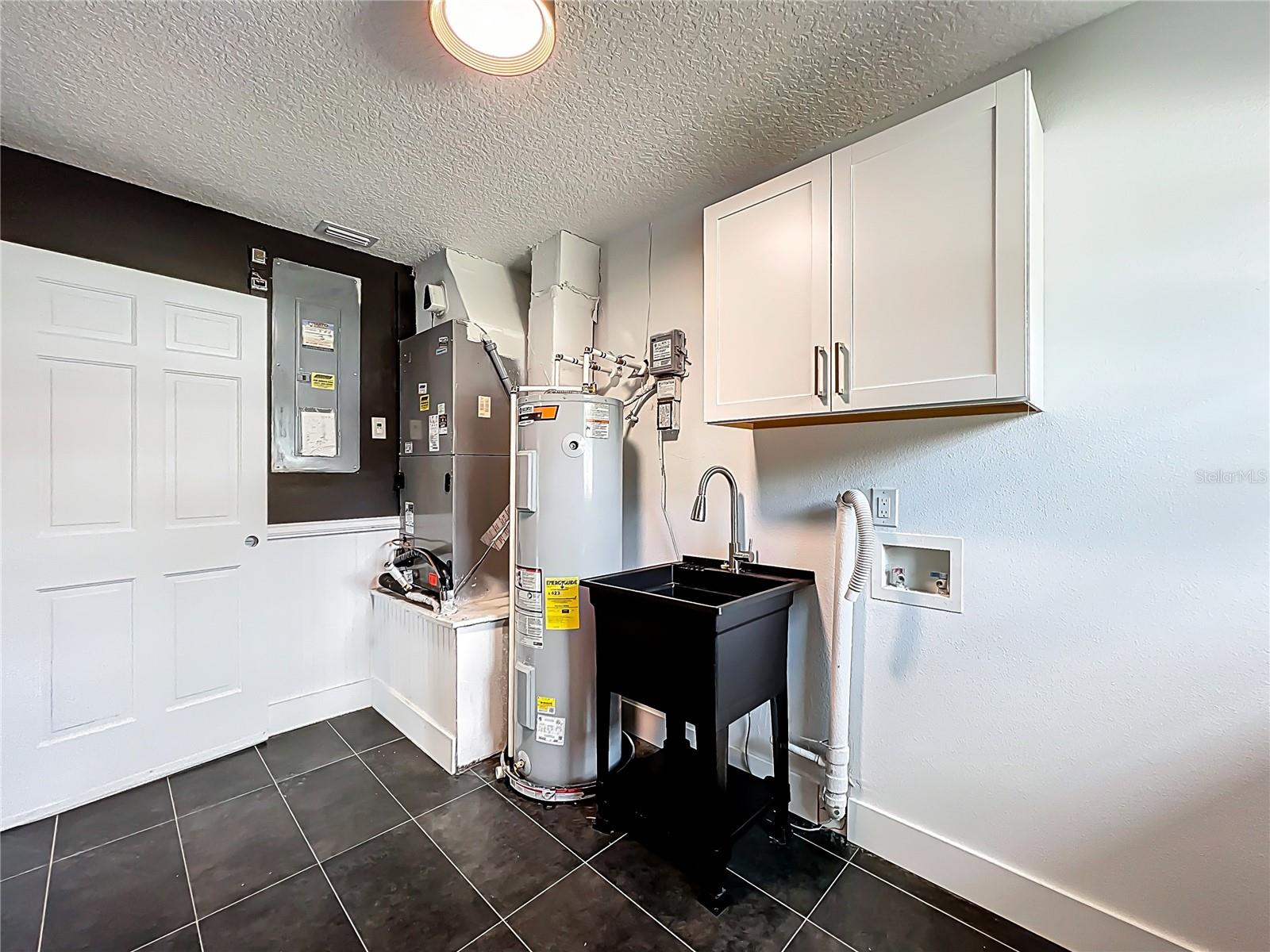 Image 63 of 94 For 351 White Oak Circle