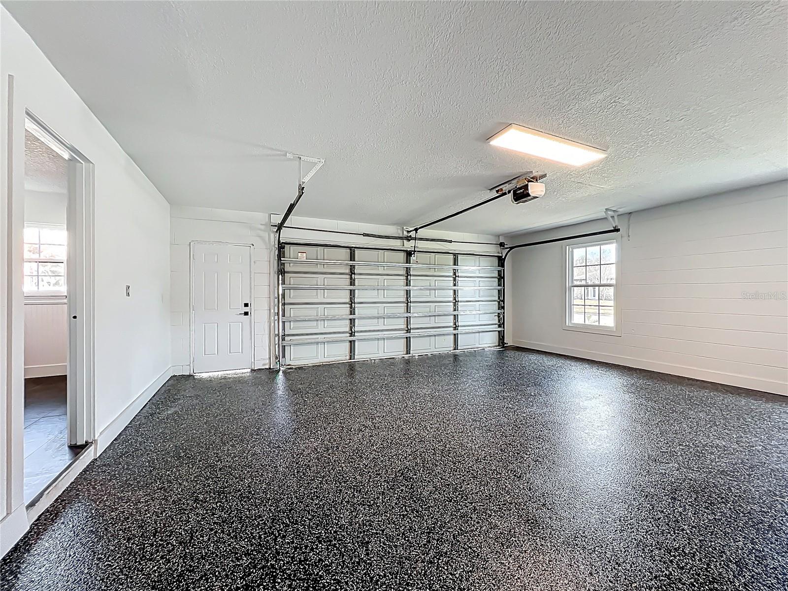 Image 65 of 94 For 351 White Oak Circle