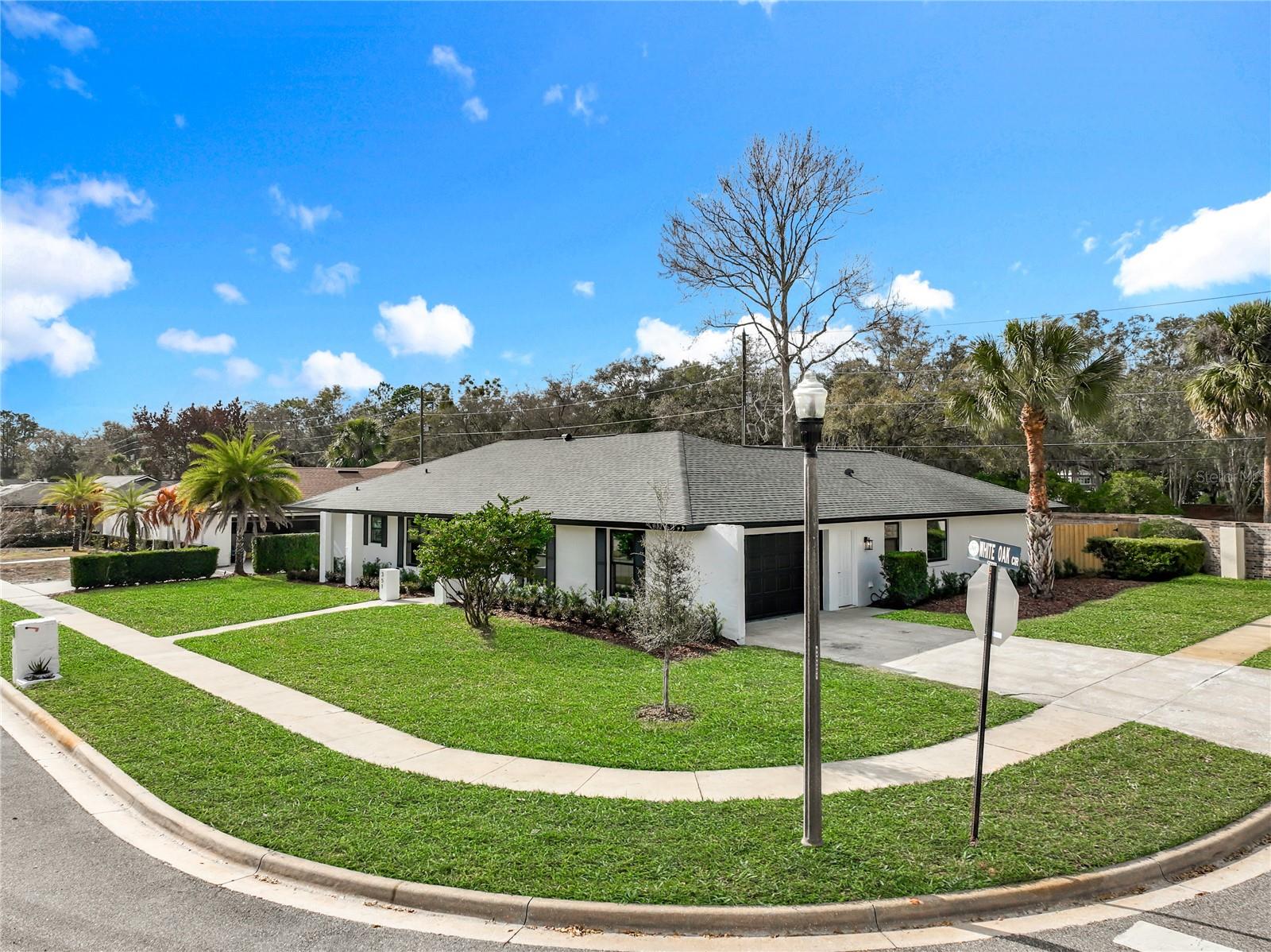 Image 7 of 94 For 351 White Oak Circle