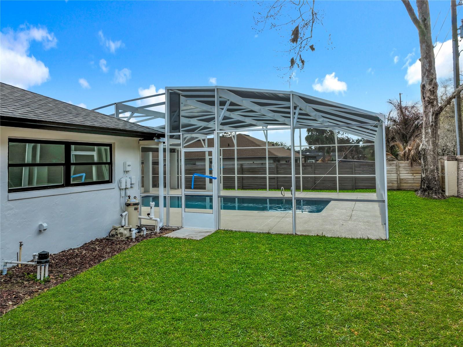 Image 77 of 94 For 351 White Oak Circle