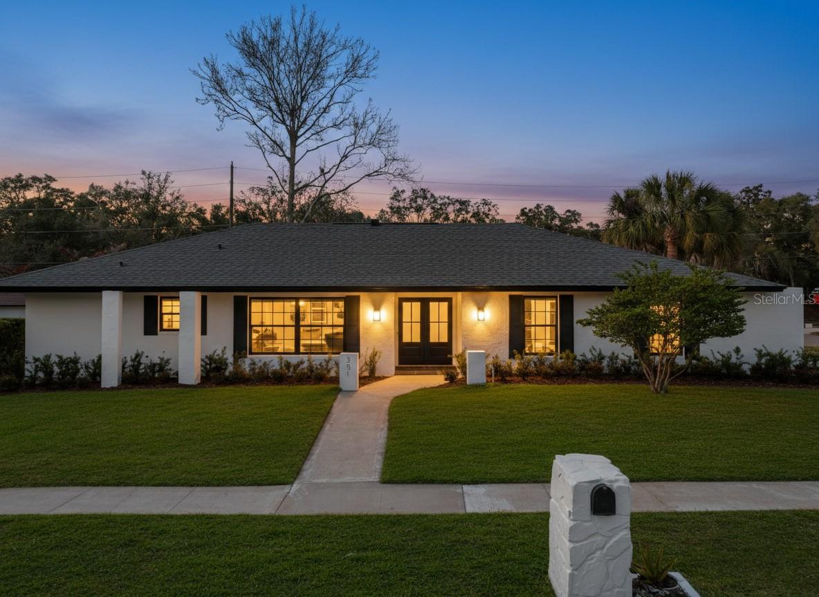 Image 9 of 94 For 351 White Oak Circle