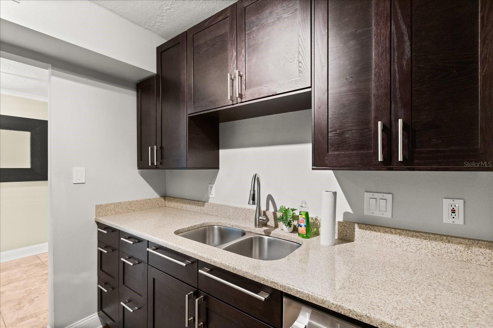 Image 11 of 25 For 2500 Lee Road 122