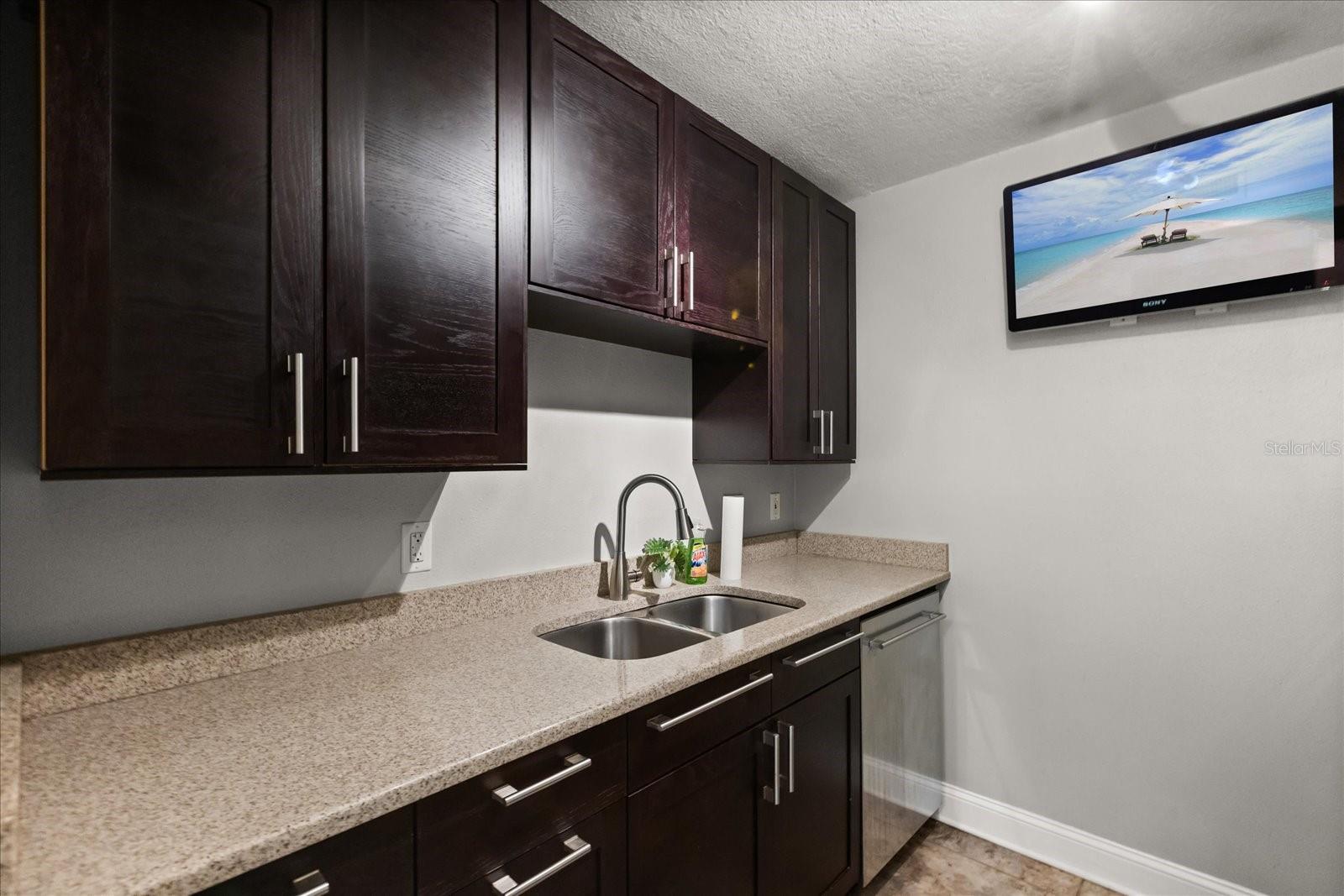 Image 8 of 25 For 2500 Lee Road 122