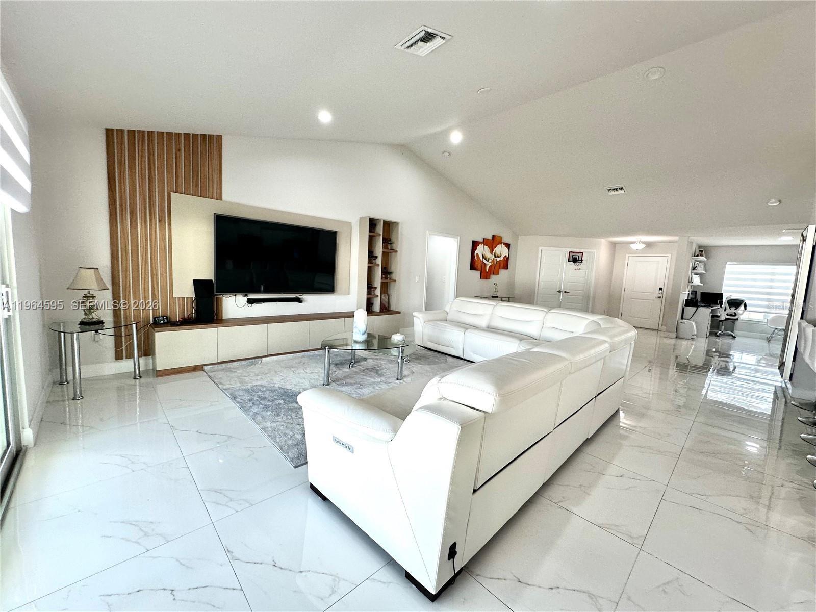 Image 13 of 34 For 1137 4th Place